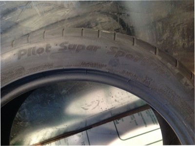 Michelin Pilot Super Sport 255-45-19