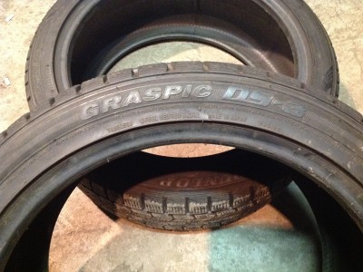 Dunlop Graspic ds3 245-40-18